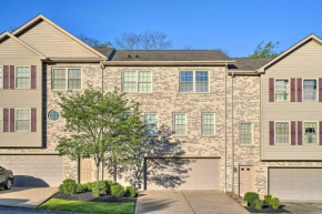 Quiet Townhome with Patio about 16 Mi to Pittsburgh